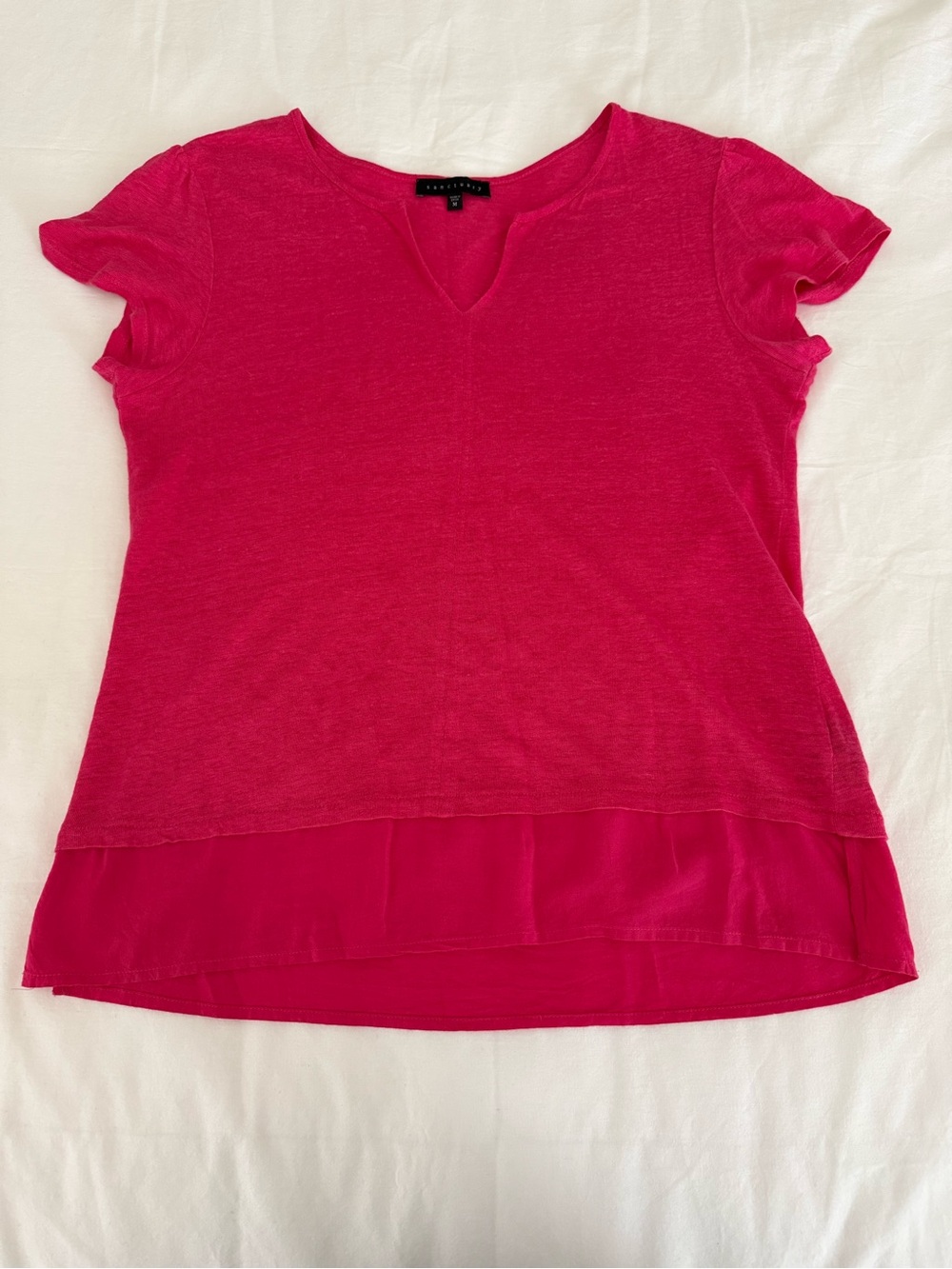 Sanctuary Bright Pink Short Sleeve V-Neck Linen Top w/ Faux Layer Size M